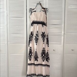 Elegant Black and White Maxi Dress